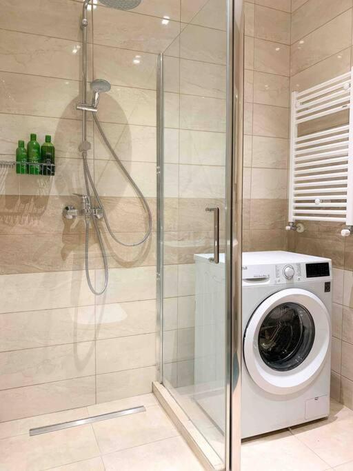 Gg Home - Cozy 1 Bedroom Apartment On Kazbegi Avenue 15 Tbilisi Bagian luar foto