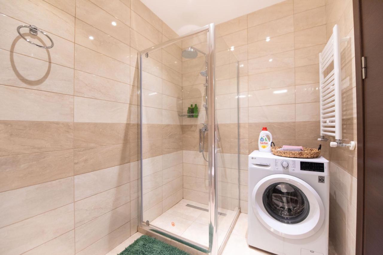 Gg Home - Cozy 1 Bedroom Apartment On Kazbegi Avenue 15 Tbilisi Bagian luar foto